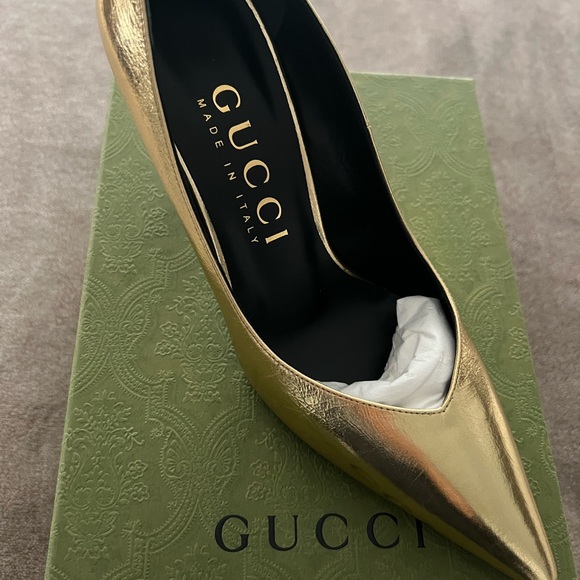 Women's Pointed Toe High Heel Pumps - Picture 5 of 6